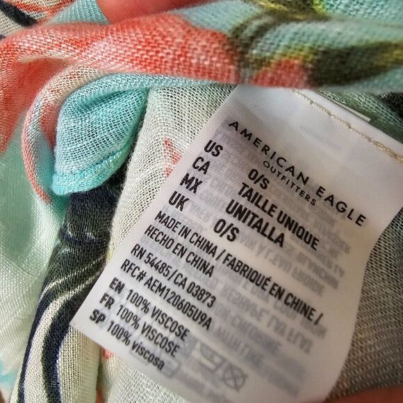 EUC AMERICAN EAGLE OUTFITTERS FLORAL COVER UP BEACH / SWIM ONE SIZE - Picture 13 of 14